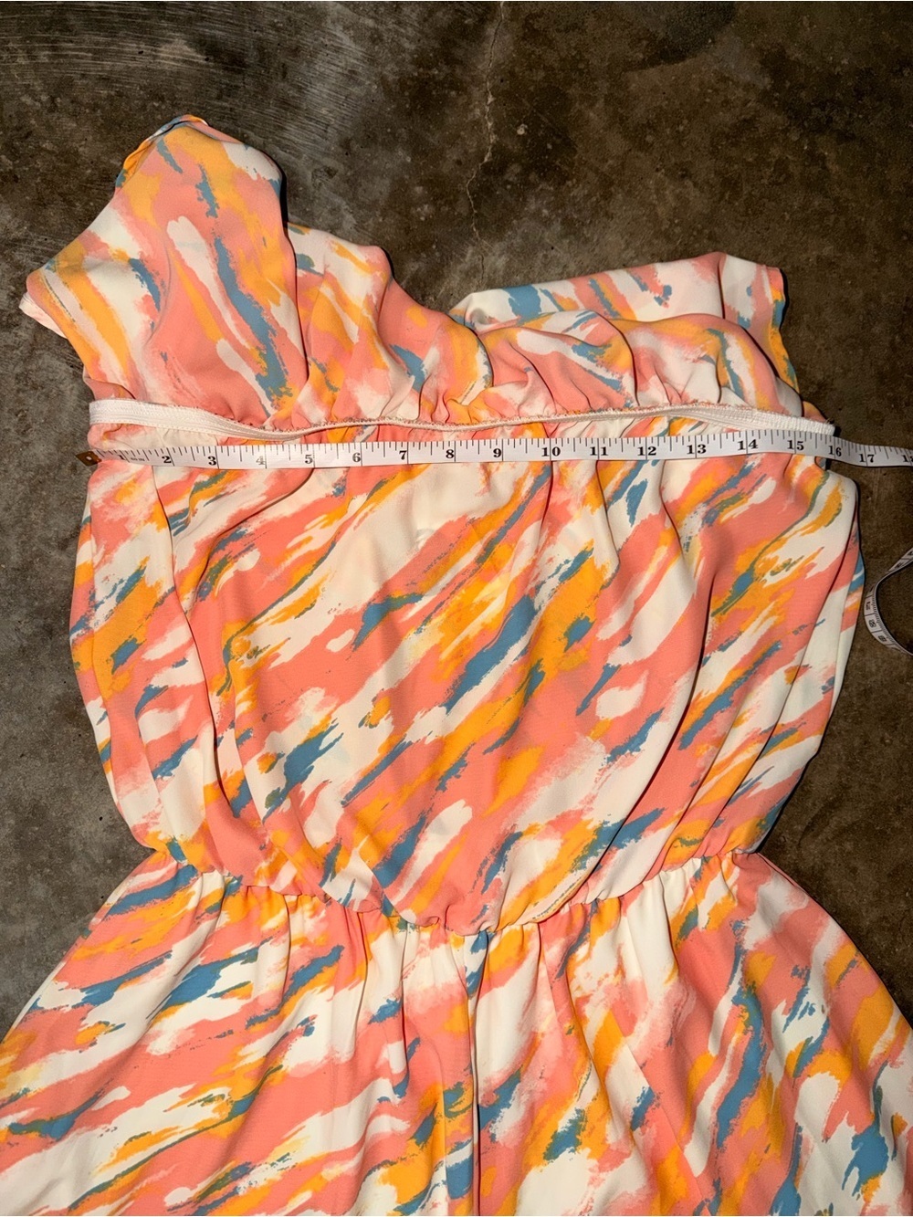 Strapless Ruffle Romper Coral Abstract Print Resort Beach Vacation Summer L NWT - Picture 4 of 9